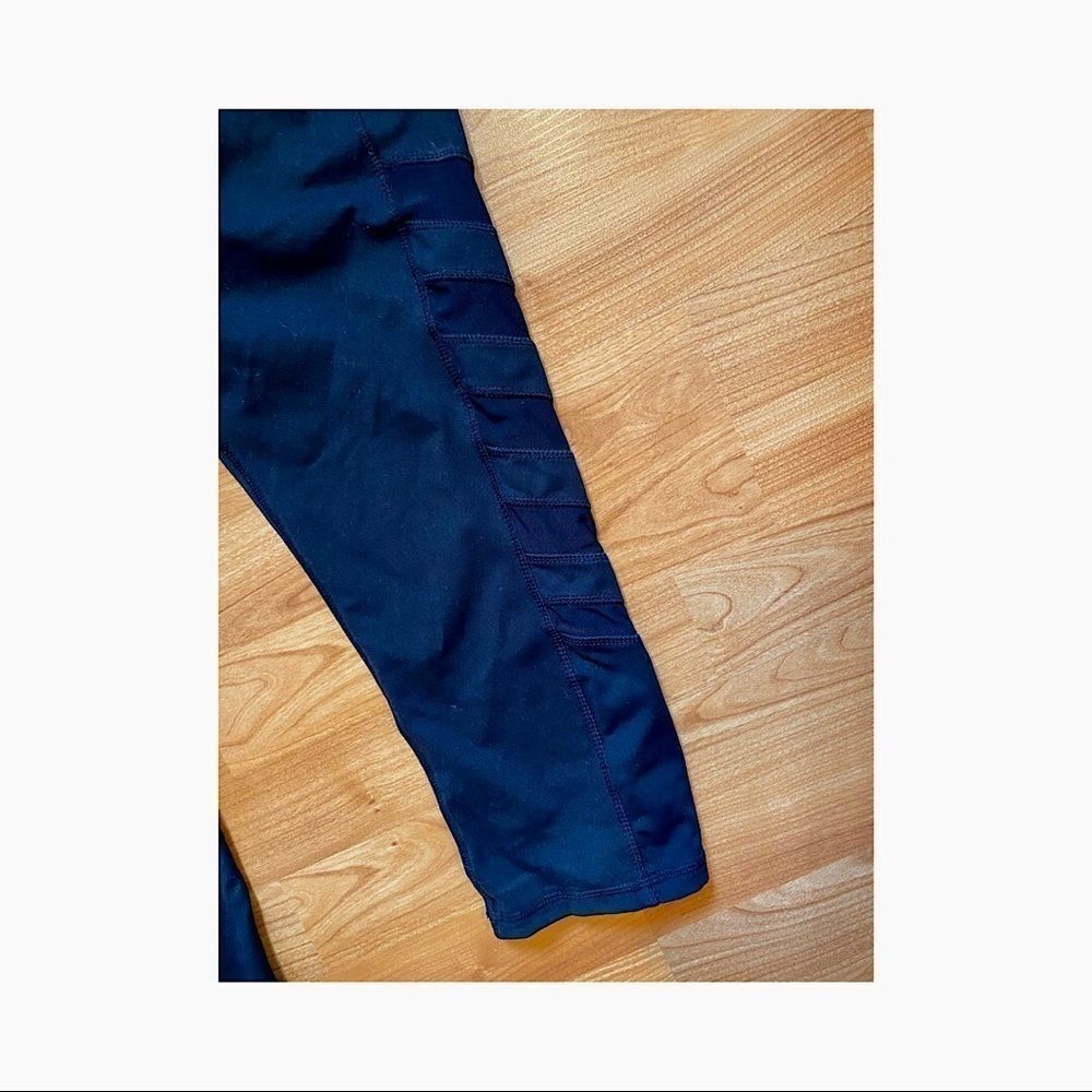 Kyodan Black Capri Leggings with Mesh Detail - Picture 3 of 7